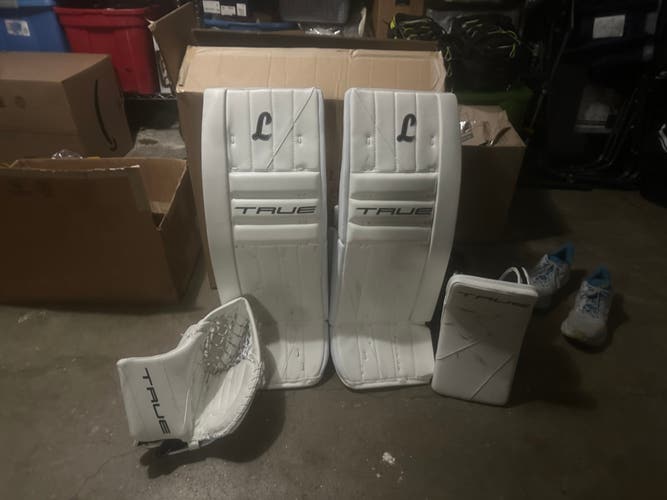 32+2" True Hzrdus Regular Goalie Full Set (Used)