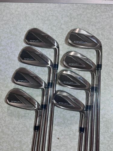 TaylorMade Stealth Right Handed Iron Set Stiff Flex (8 Clubs) #4 - #9, PW, GW Steel Shaft (Used)