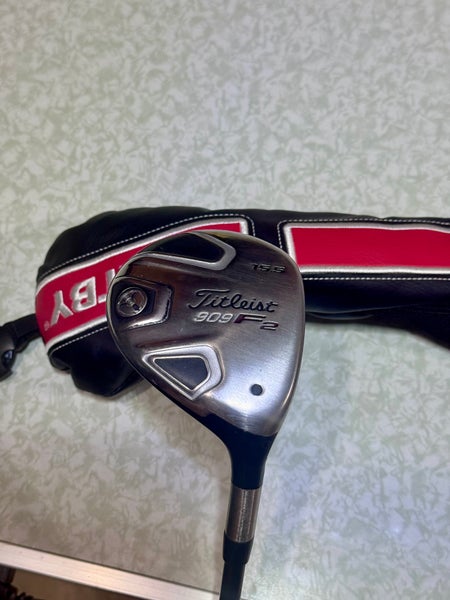 Titleist 909 F2 3-Wood 13.5° Aldila Voodoo FW-S Regular Flex W Head Cover RH