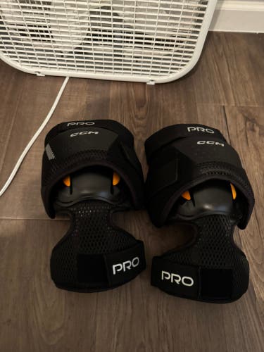 CCM Pro 2024 Knee Pads