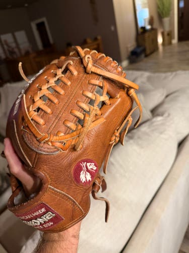 Nokona W-1150 RH Infield Baseball Glove 11.5" (Used)