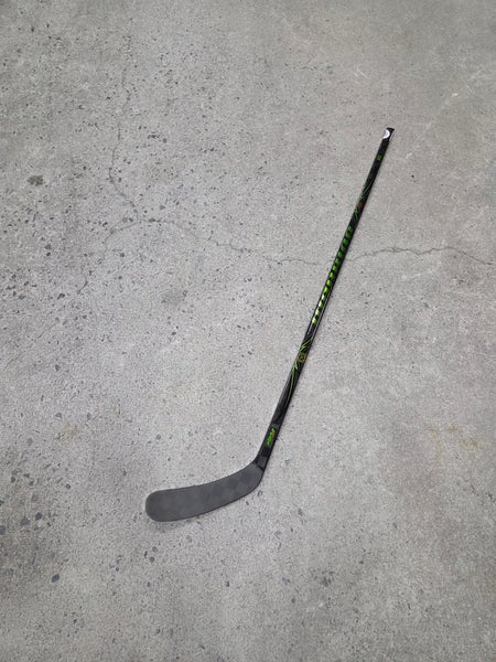 Junior Warrior Alpha Deluxe 20th Anniversary Right Handed Hockey Stick W03 40 flex