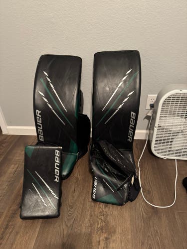 34" Bauer Hyperlite Regular Goalie Full Set Pro Stock (Used)