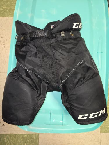 Youth Large CCM Hockey Pants (Used)