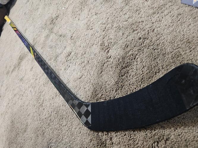 KEVIN HAYES 1-5-25 GOAL Pittsburgh Penguins PHOTOMATCHED Game Used Hockey Stick