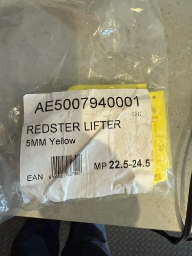 Unisex Atomic Redster Lifter 5MM Yellow MP22.5- 24.5