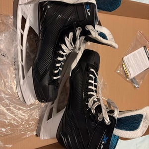 Bauer XLP Hockey Skates Regular Width 11 (Used)