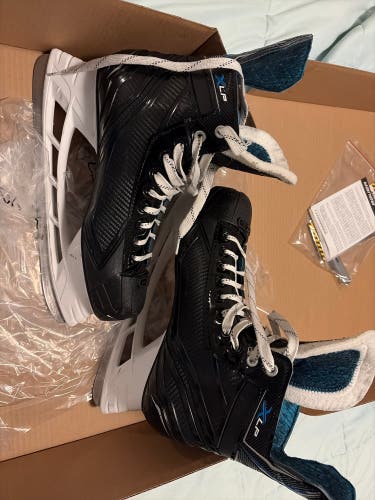 Bauer XLP Hockey Skates Regular Width 11 (Used)
