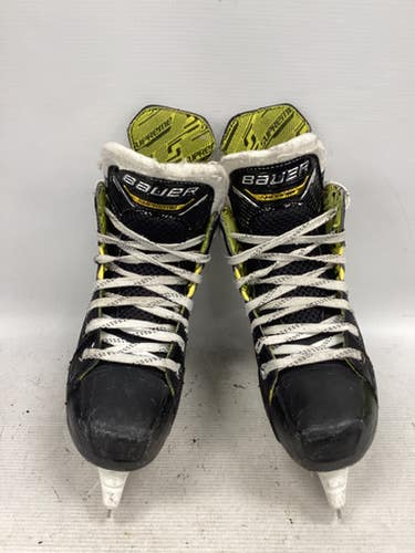 Used Bauer SUPREME M4 Intermediate Hockey Skate Intermediate 3.5 11851-S000039053