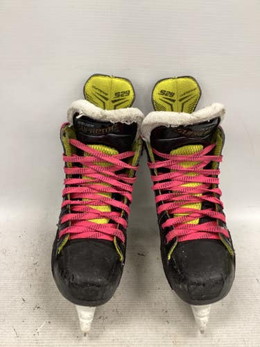 Used Bauer SUPREME S29 Junior Hockey Skate Junior 01.5 11851-S000039050