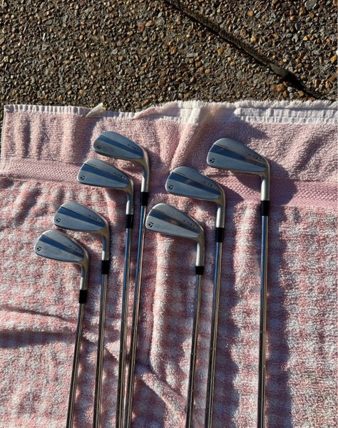 TaylorMade P-790 Iron Set