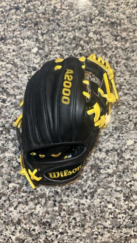 Wilson A2000 RH Infield Baseball Glove 11.25" (Used)