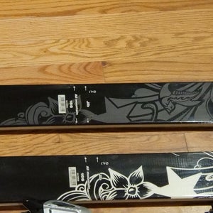 Unisex Roxy 166 cm Park Jib Skis Max Din 11 (New), see description