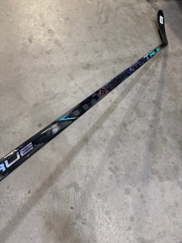 P28 85 Flex Senior True Hzrdus Left Handed Hockey Stick Pro Stock NHL (New)