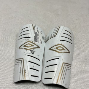 Used Umbro Soccer Shin Guards Adult White Senior 11490-S000266570