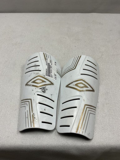 Used Umbro Soccer Shin Guards Adult White Senior 11490-S000266570