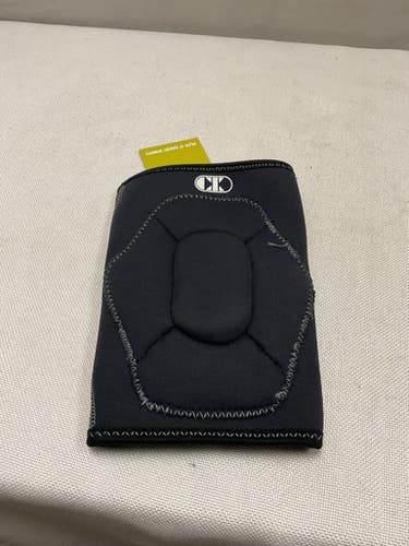 Used Cliff Keen Knee Pads Black SM 11490-S000266543