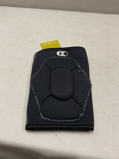 Used Cliff Keen Knee Pads Black SM 11490-S000266543
