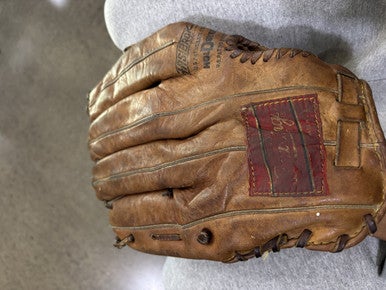 Used Rawlings FASTBACK BB/SB Glove RH Throw Brown 12" 11605-S000208879