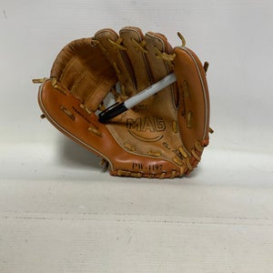 Used MAG PEEWEE 1197 BB/SB Glove RH Throw Brown 10 1/2" 11823-S000035166