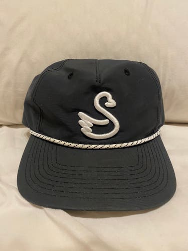 SWANNIES GOLF SNAPBACK HAT