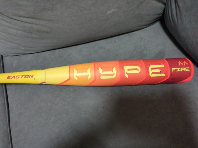 Easton Hype Fire Composite USABat Certified Bat (-10) 21 oz 31" (Used)