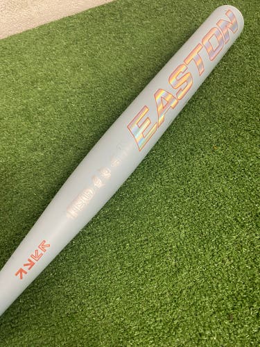 Easton Ghost Unlimited Fastpitch Bat 2025 (-9)