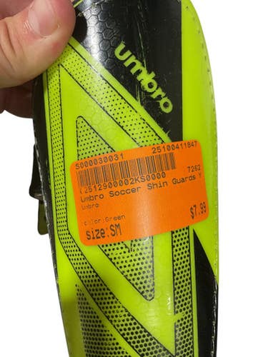 Used Umbro Soccer Shin Guards Youth Green SM 11847-S000030031