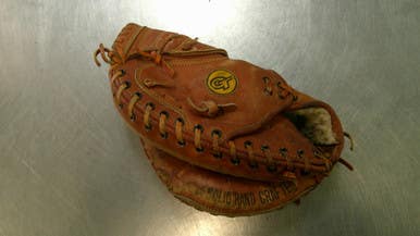Used GOLDEN TEAM BB/SB Catchers LH Throw Brown 32" 11868-S000066122