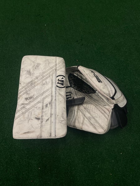 White Intermediate Warrior Ritual G6 Goalie Gloves & Blockers Regular (Used)