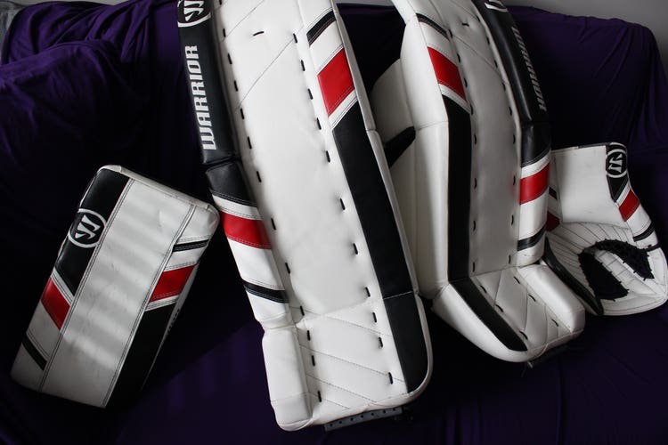 Red Used Senior 32" Warrior Regular Ritual G3 Senior Goalie Full Set