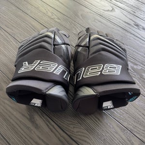 Bauer Vapor Flylite Gloves 15" (New)
