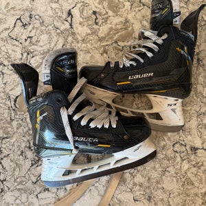 Bauer Supreme M5 Pro Hockey Skates Size 6 (Used)