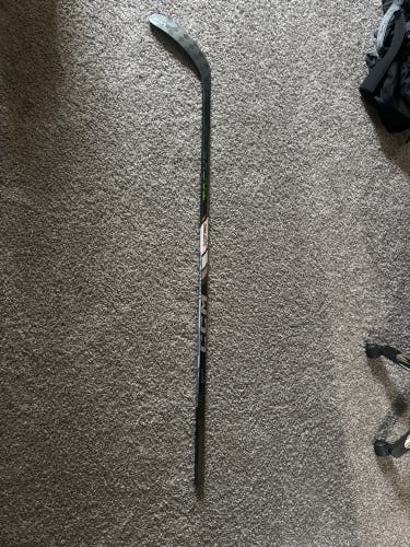 Senior CCM Tacks XF Pro Right Handed Hockey Stick P29 (New)