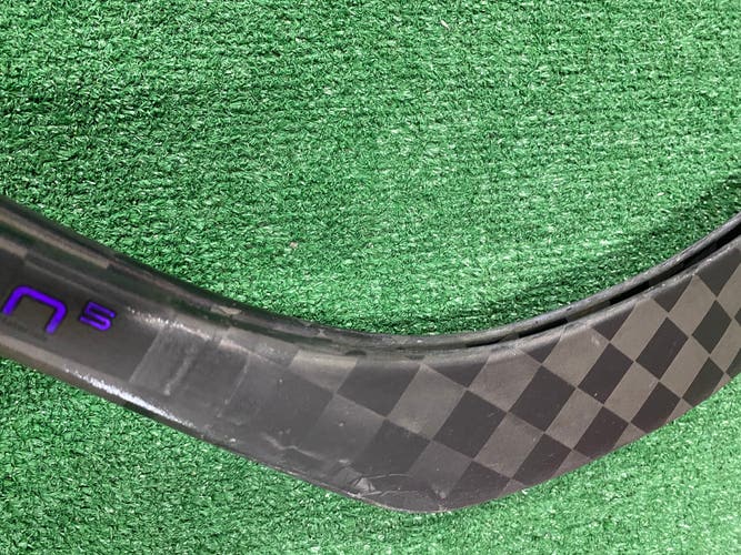 Senior Bauer Twitch Hockey Stick Right Handed P28 (New)
