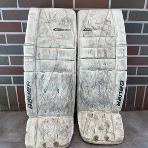 White 30" Junior Bauer Reactor 5000 Goalie Leg Pads (Used)