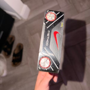 Nike Method Converge B1-01 Right Handed Putter (Used)