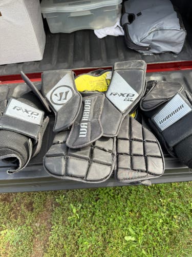 Medium Warrior Ritual XP Goalie Chest Protector (Used)