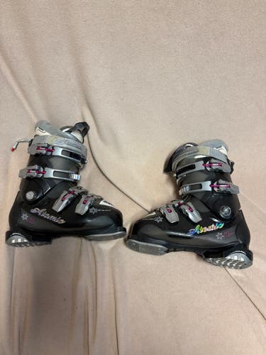 Mondo 23.5 -24 Kid's Atomic 70 Ski Boots (Used)