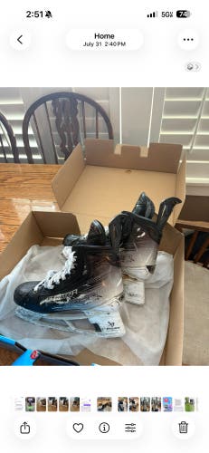 Bauer Vapor Hyperlite 2 Hockey Skates 7 (Used)