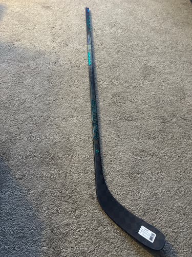 Intermediate  Bauer Twitch Left Handed 65 flex Hockey Stick P88 (New)