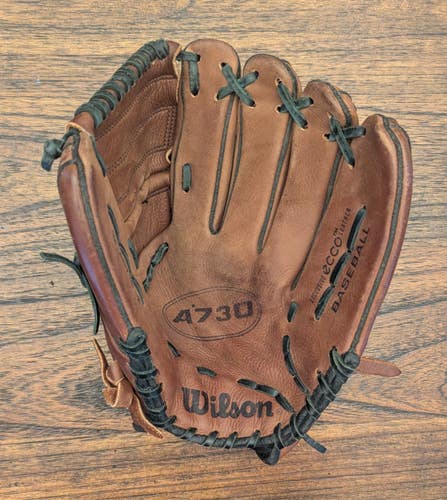 Wilson A730 Baseball Glove 12” - Pitchers Series - NYY Yankees Logo Engraved