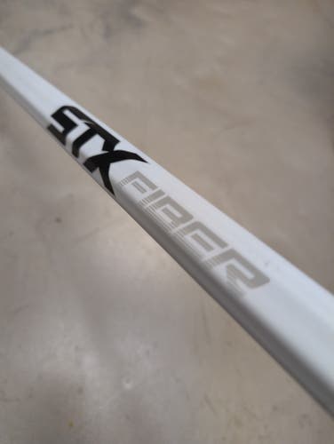 STX Fiber Defense Shaft 60" - White