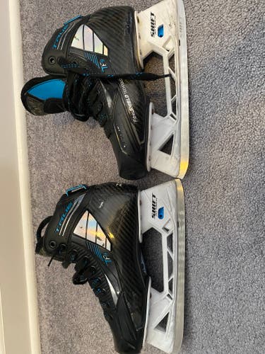 True TF9 Hockey Goalie Skates Regular Width Size 6 (Used)