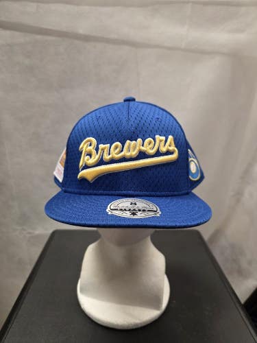 NWT Milwaukee Brewers Mitchell & Ness Mesh Fitted Hat 8 MLB