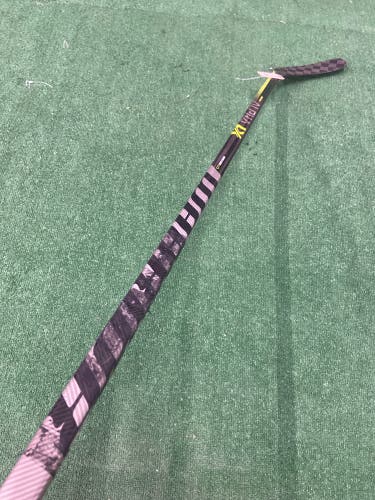 Senior Warrior Alpha LX Pro Hockey Stick Right Handed W88 (Used)
