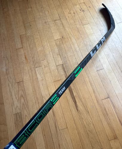 CCM RibCor Team Hockey Stick | Senior RH P90TM | 51' (Used)