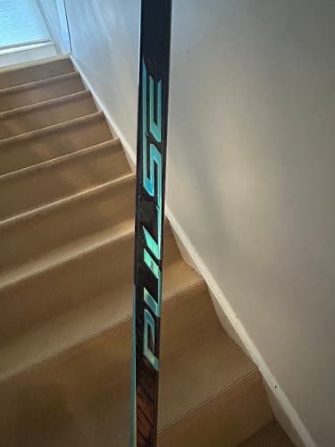 Senior Bauer Pulse Right Handed Hockey Stick P92 (New)