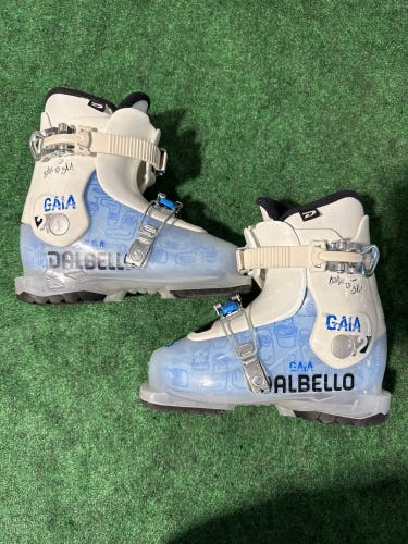 Kid's Dalbello Gaia 2 Ski Boots (Used) | Mondo 19.5 (236mm)