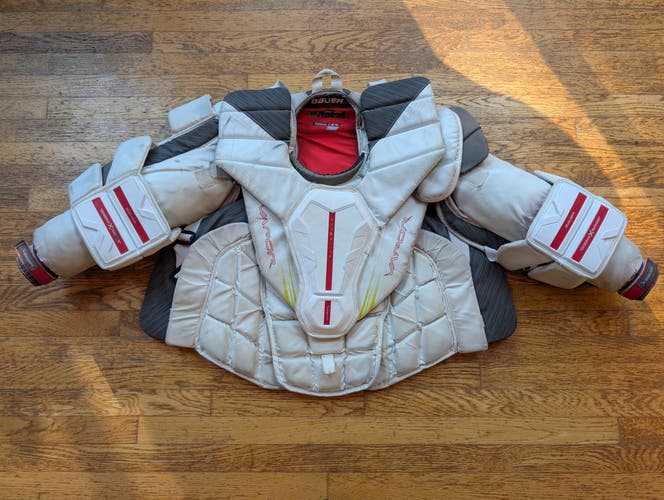 2024 Large Bauer Vapor Hyperlite 2 Goalie Chest Protector Pro Stock (Used)